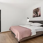With 4 En-suite Bedrooms, Private Pool, 200m From Sandy Villa *