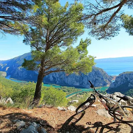 Вилла With 4 En-suite Bedrooms, Private Pool, 200m From Sandy *