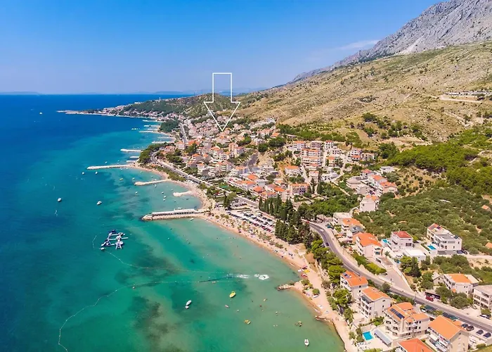 With 4 En-suite Bedrooms, Private Pool, 200m From Sandy Duce