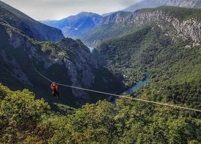 Vila With 4 En-suite Bedrooms, Private Pool, 200m From Sandy *